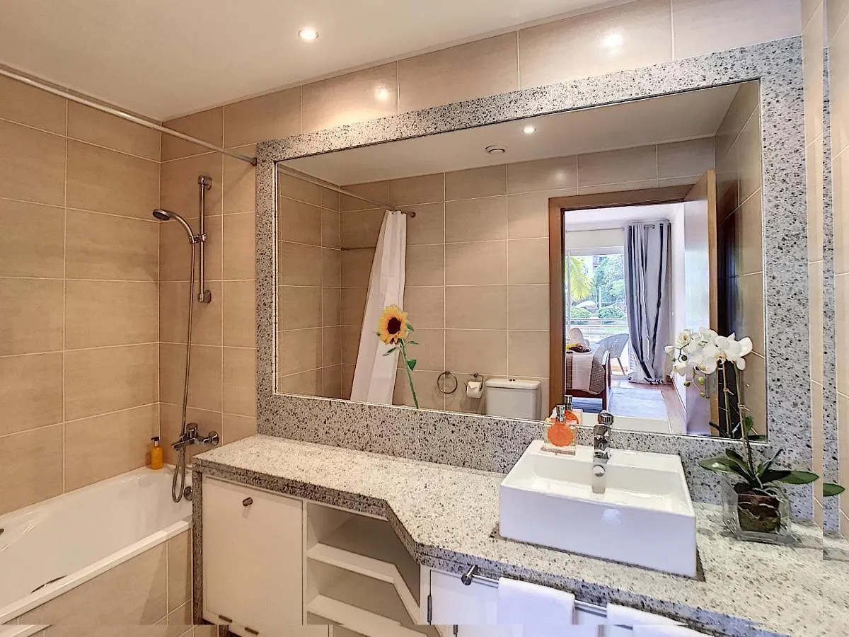 Aidan Apartment By Lovelystay Funchal